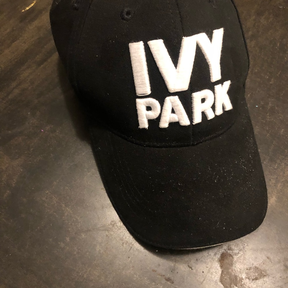Ivy Park baseball hat